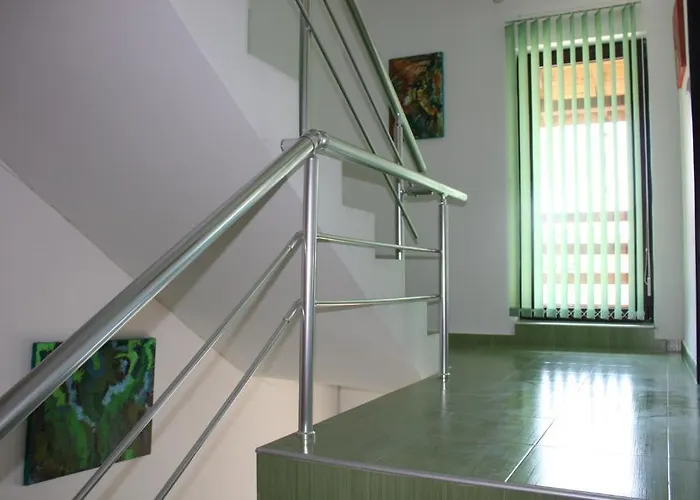 Kalina Semesterbostad *